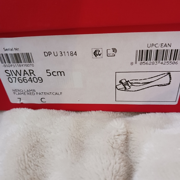 Ferragamo Siwar Ballet Flats - Picture 12 of 12